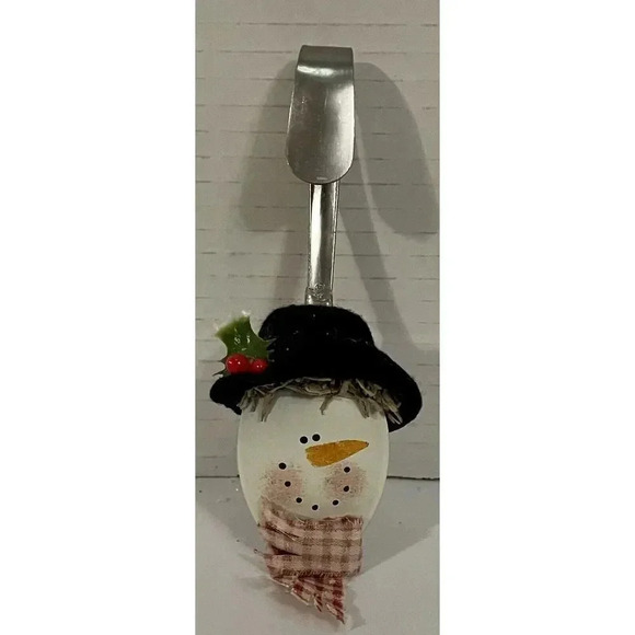 Snowman with Black Hat Spoon ￼ Ornament Christmas Cracker Barrel 5 3/8 Inch ￼￼‎ - Picture 1 of 2